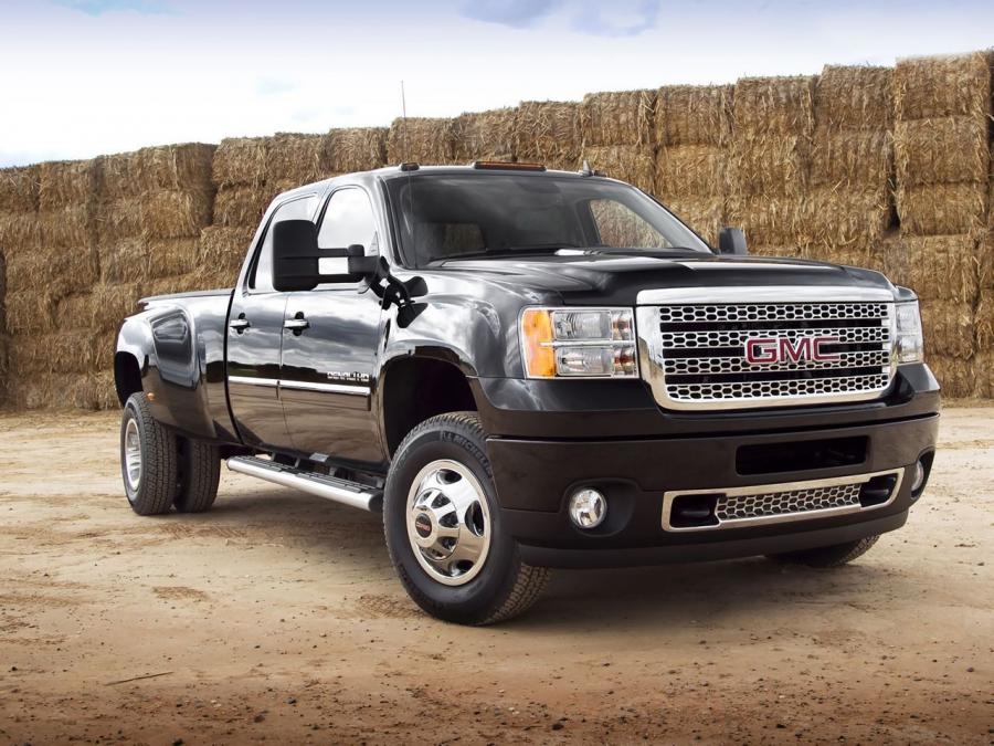  GMC Sierra Denali 3500 HD SLT Crew Cab 2010 года  (фото 7 из 8)